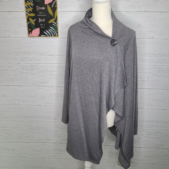 bobeau Tops - Bobeau Gray Longsleeve Top/Wrap Size 1X
